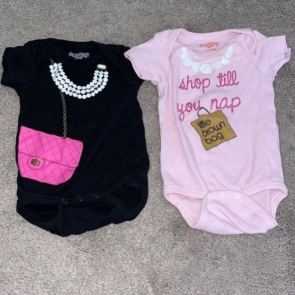 EUC set of 2 Baby Girl Onesies - Picture 1 of 5